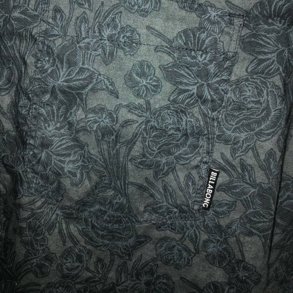 Billabong Aloha Shirt - Picture 3 of 3